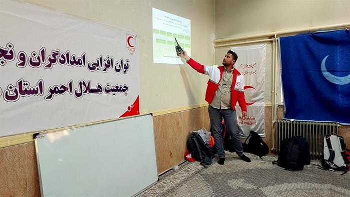 توان افزایی امدادگران به میزبانی شهرستان رزن