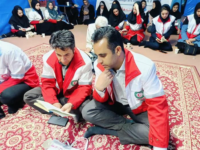 برپایی افطاری جمعیت هلال احمر شهرستان نهاوند